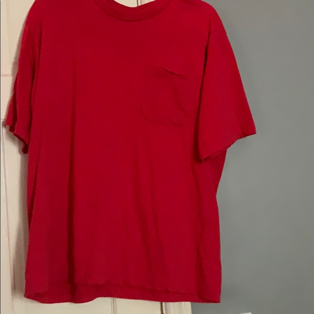 a red tee shirt